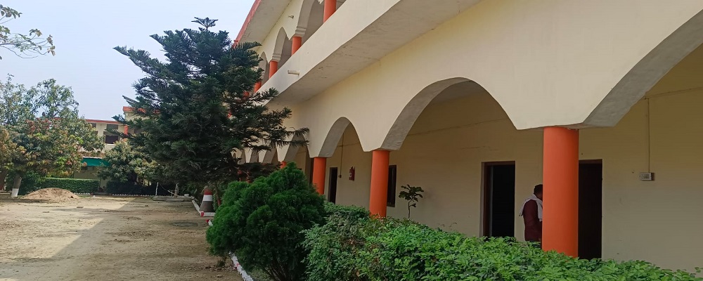 SHRI RAMCHANDRA BADAMI MAHILA MAHAVIDYALAYA, VIDHYAPARA, CHAUKIYA, GHAZIPUR	